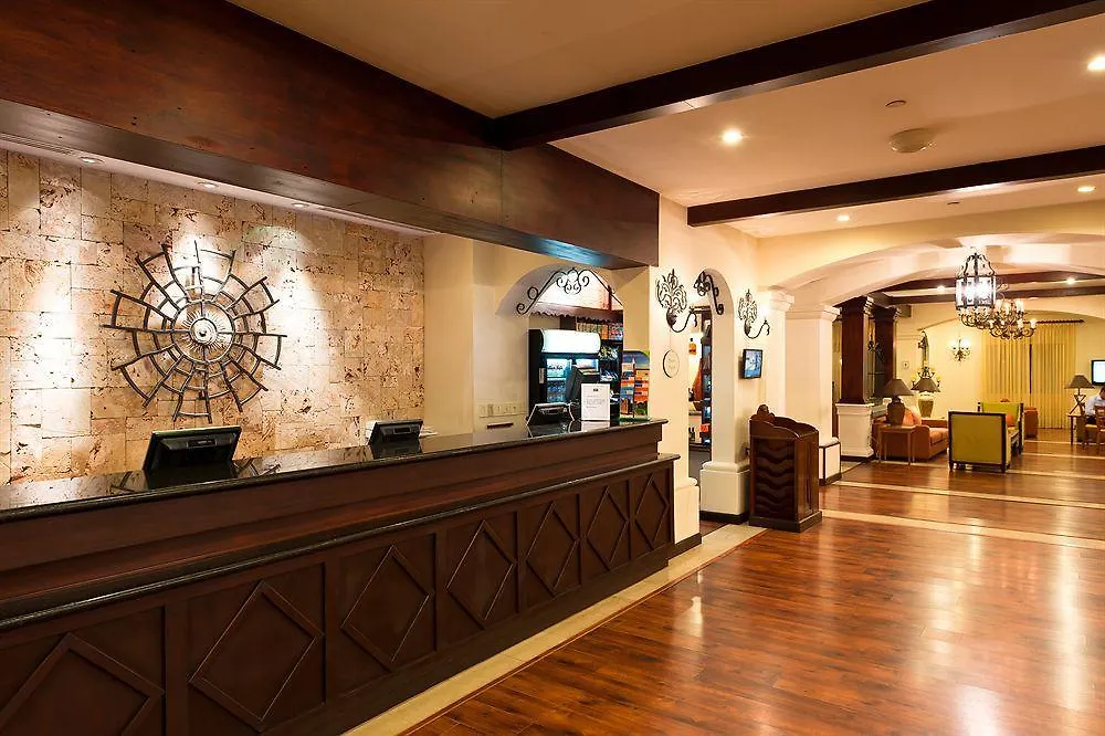 Courtyard By Marriott Santo Domingo Hotel