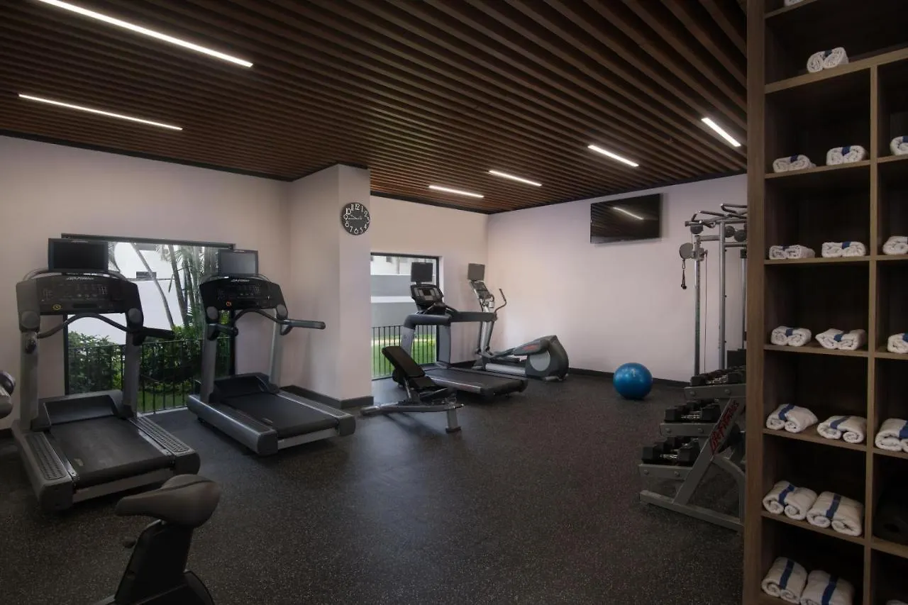 Courtyard By Marriott Santo Domingo Hotel