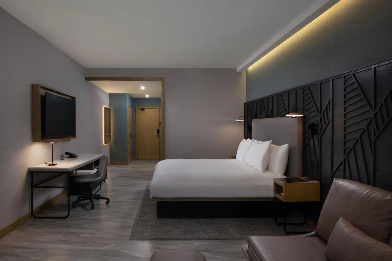 Courtyard By Marriott Santo Domingo Hotel