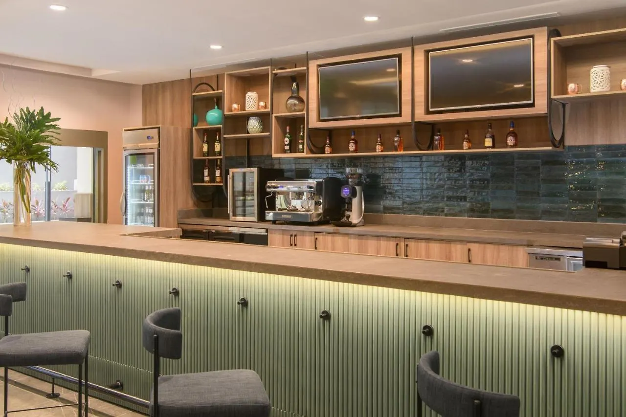 Courtyard By Marriott Santo Domingo Hotel