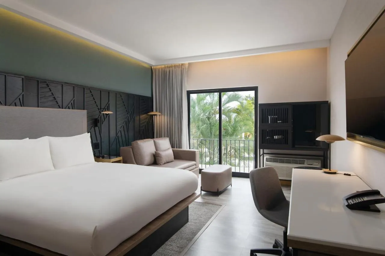 Courtyard By Marriott Santo Domingo Hotel