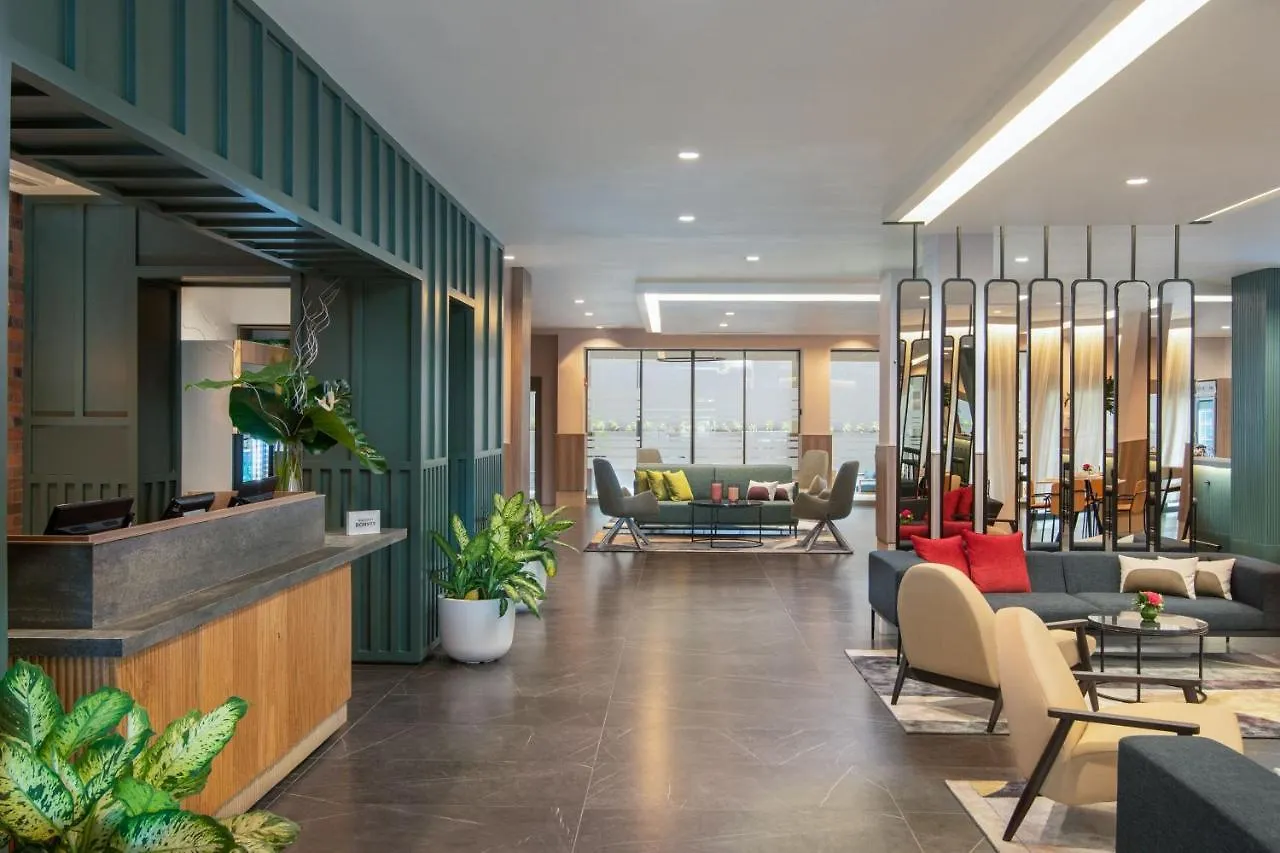 Courtyard By Marriott Santo Domingo Hotel 3*,