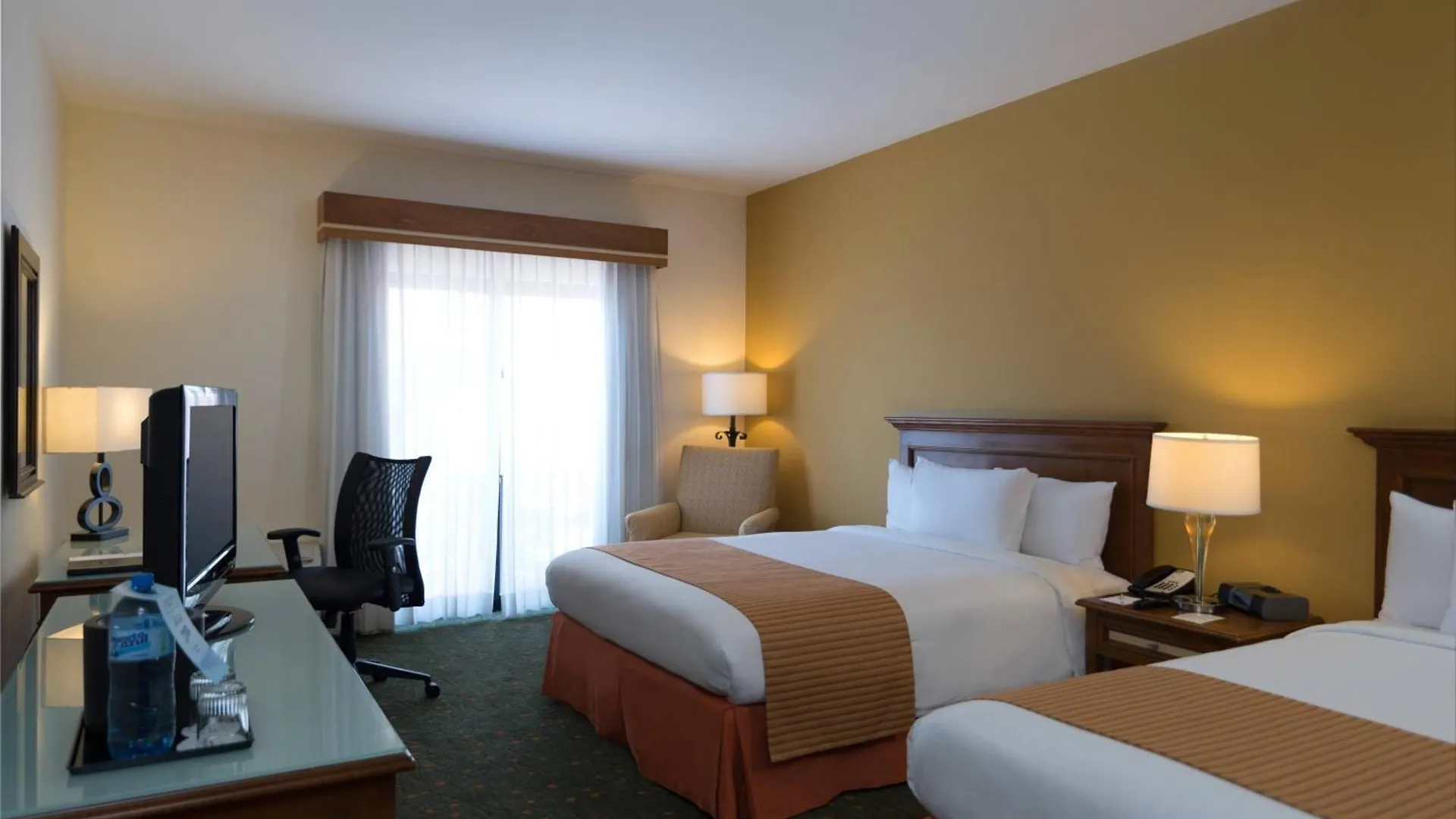 Courtyard By Marriott Santo Domingo Hotel