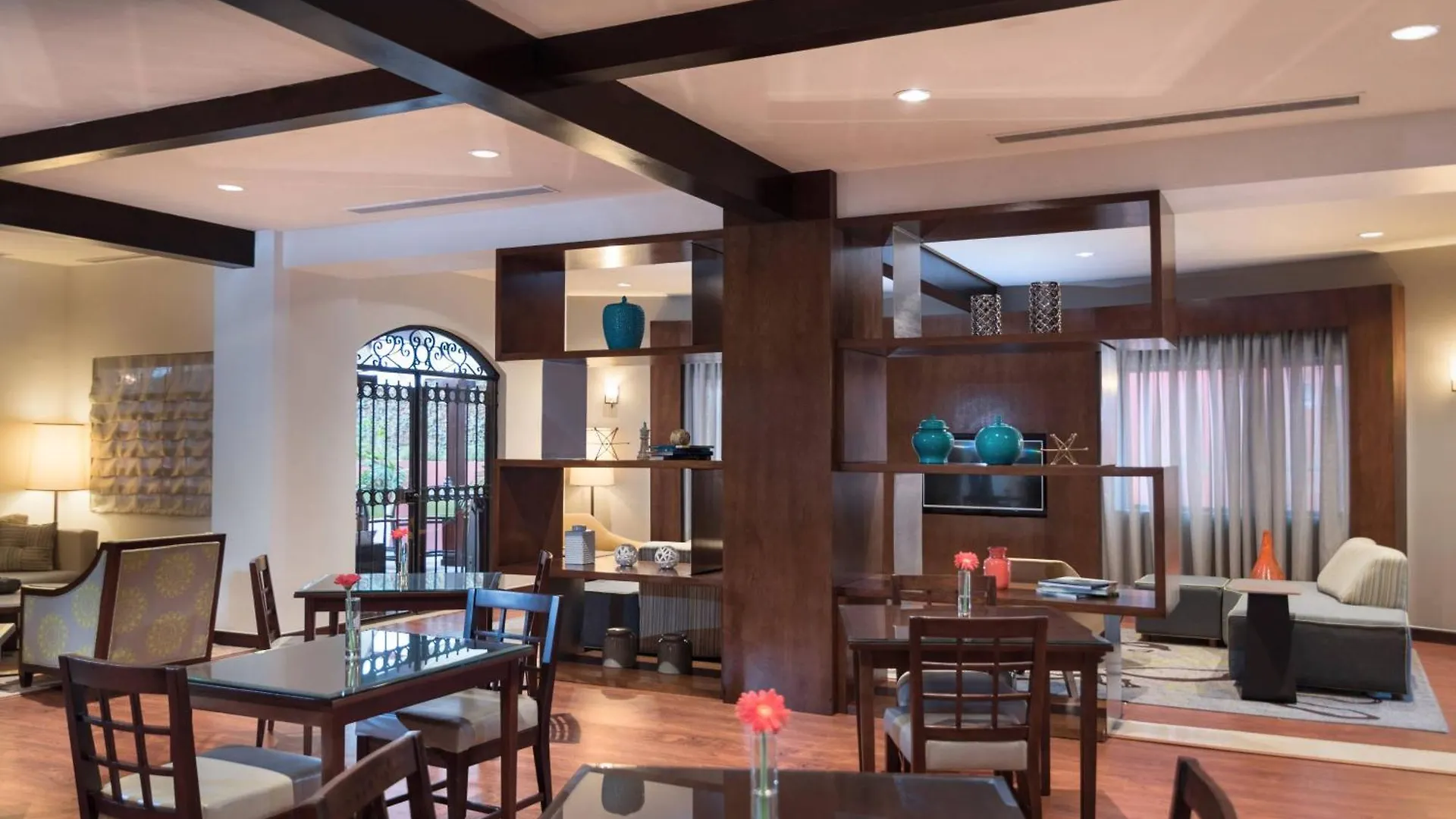 Courtyard By Marriott Santo Domingo Hotel
