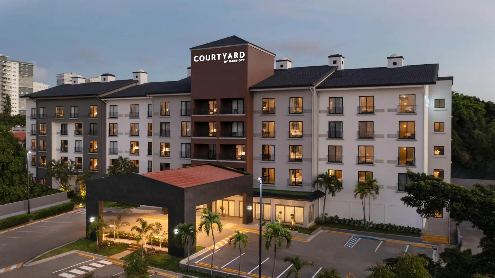 Courtyard By Marriott Santo Domingo Hotel