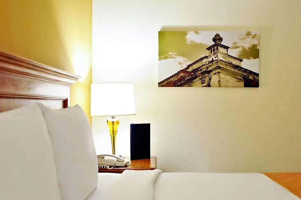 ***  Courtyard By Marriott Santo Domingo Hotel Dominican Republic